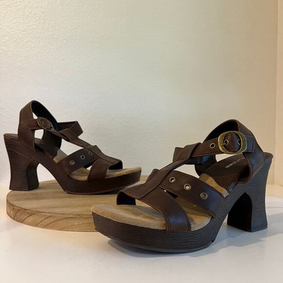 Maurices Brown Square Toe Chunky Y2K Look Strappy Sandal Size 10 - Picture 11 of 11